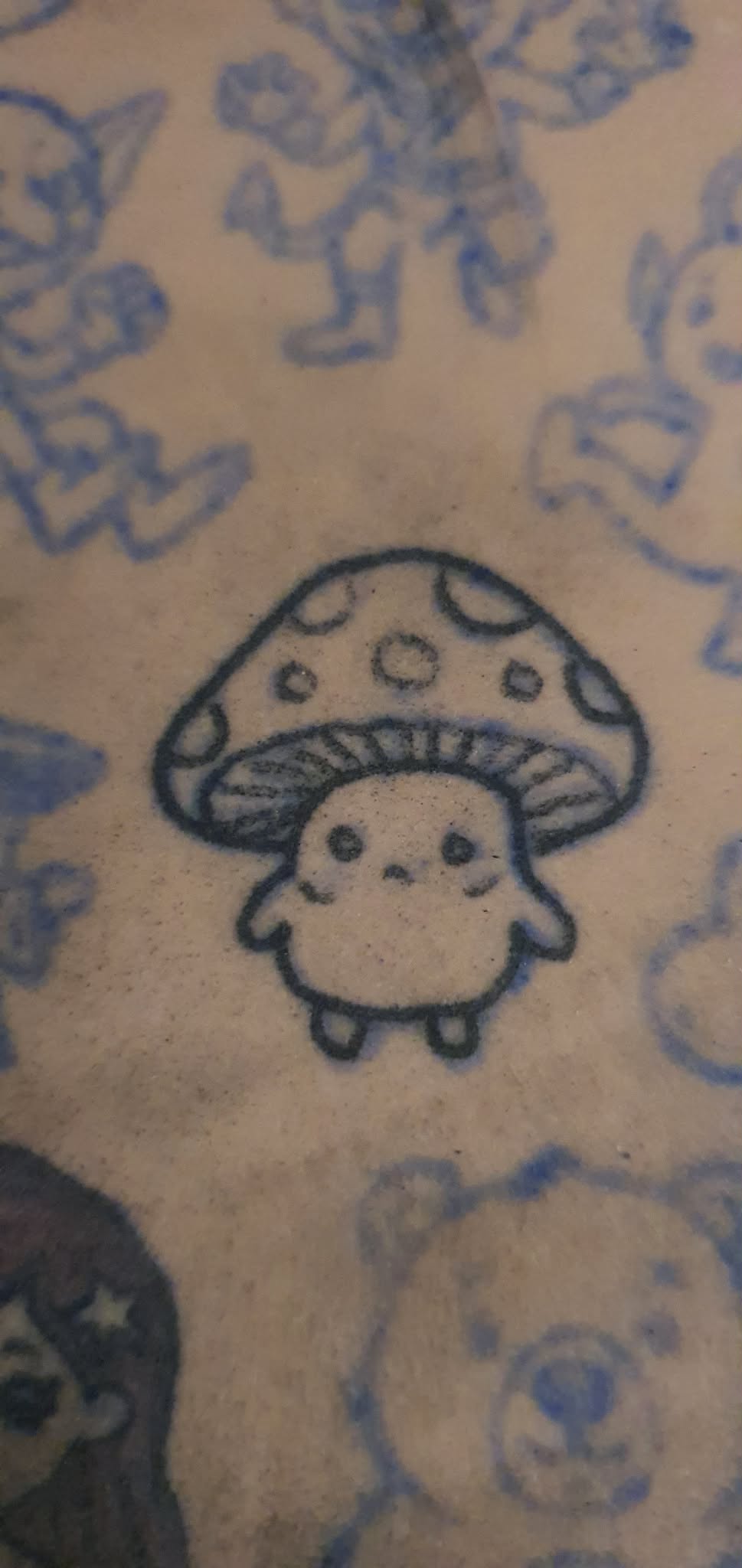 Mini mushroom linework